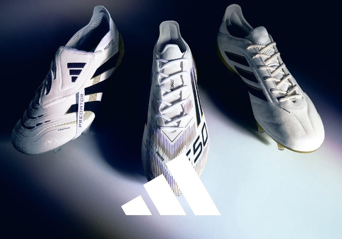 adidas NEWサッカーシューズ