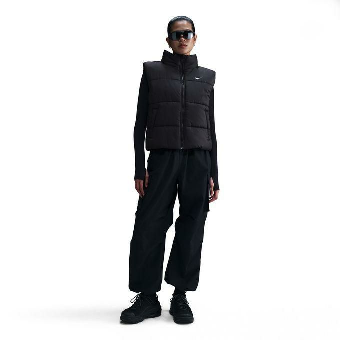 新品　NIKE ナイキ シティシリーズ ウィメンズ フーデッド ダウンベスト 新品 NIKE ナイキ シティシリーズ ウィメンズ フーデッド ダウン